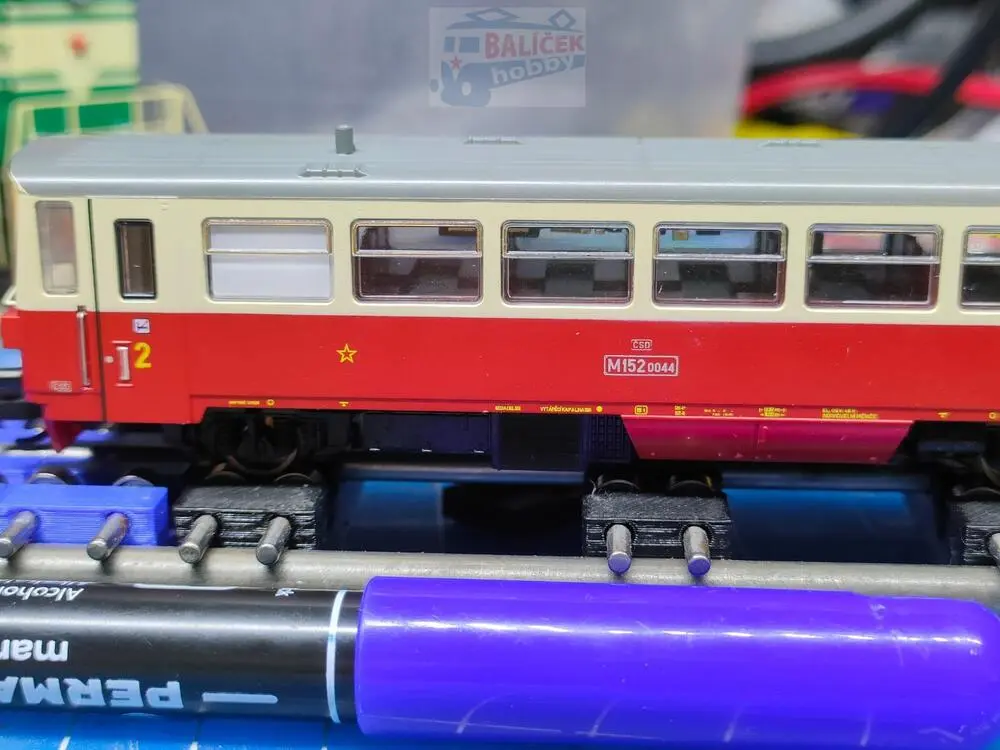 Zafrézovaný reproduktor pro M152/810 H0/TT