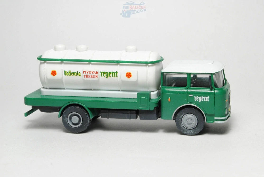 Škoda 706 MT AC 60/3 Regent 1:87