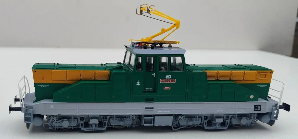 H0 - elektrická lokomotiva E458.0020 ČSD, Žehlička