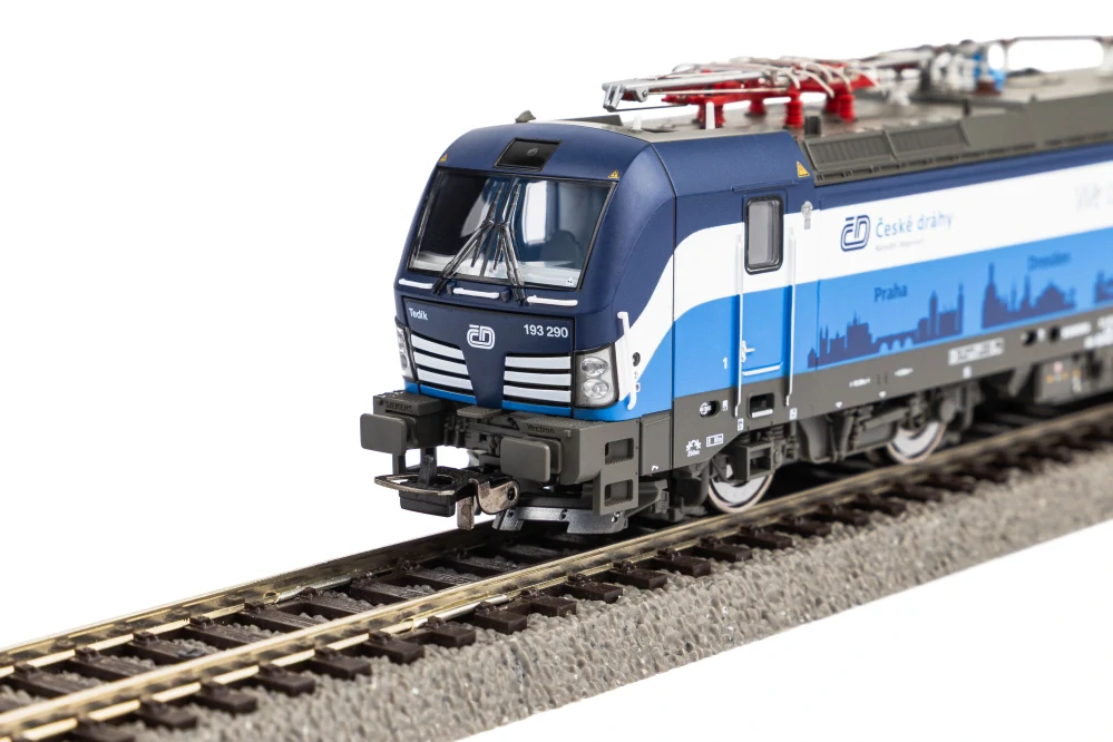 H0 - Elektrická lokomotiva Vectron "Praha-Berlin-Hamburg" ČD Ep. VI