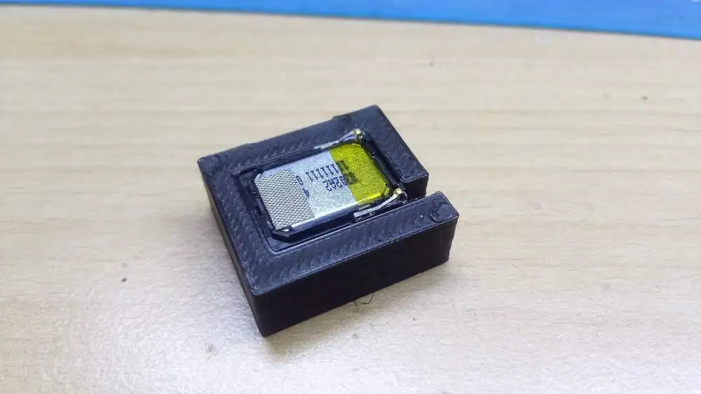 Ozvučnice pro BR211 - ROCO - H0 - komplet