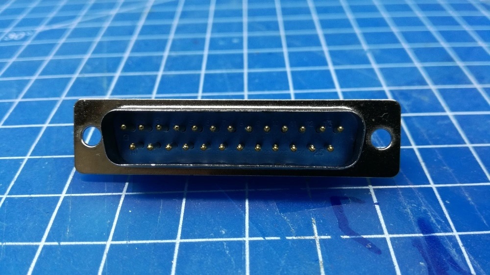 Konektor can25-kryt